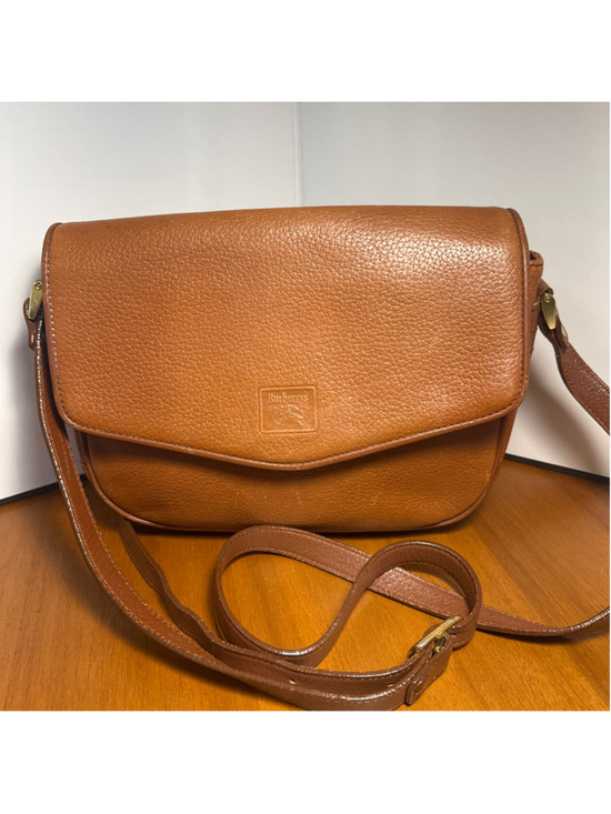 Burberry Handbags - Burberrys Leather Cross-body saddle bag